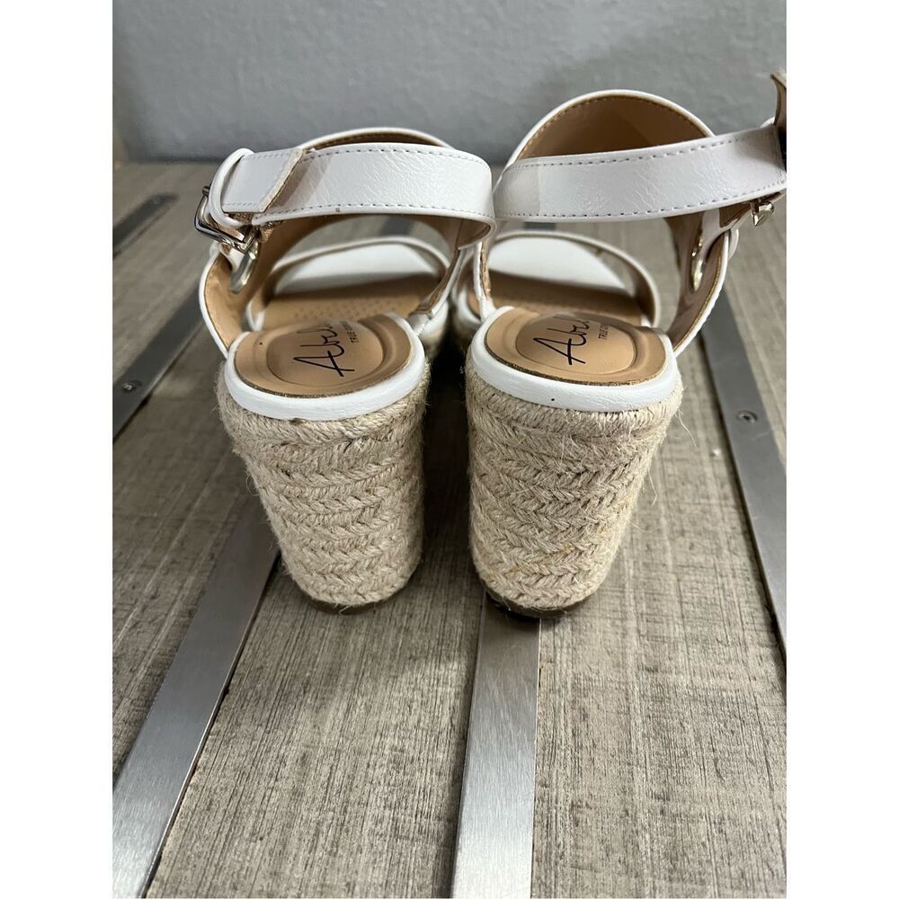 Abella White Wedge Sandals - Picture 5 of 6